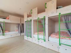Zimmerbild 14
