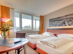 Zimmerbild 7