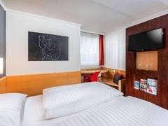 Zimmerbild 6