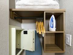 Zimmerbild 6