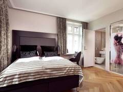 Zimmerbild 8