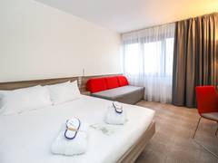 Zimmerbild 6