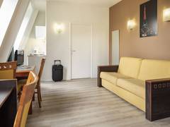 Zimmerbild 6