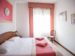 Zimmerbild 3