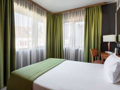 Zimmerbild 13