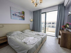 Zimmerbild 14