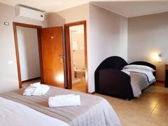 Zimmerbild 23
