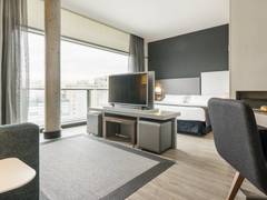Zimmerbild 9