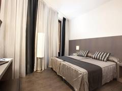 Zimmerbild 16