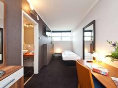 Zimmerbild 24