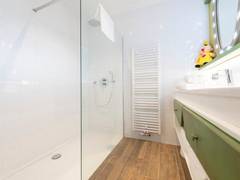 Zimmerbild 4