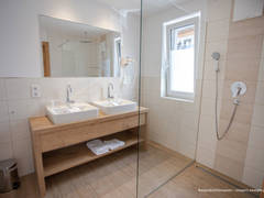 Zimmerbild 11
