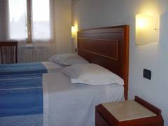 Zimmerbild 9