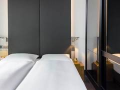 Zimmerbild 9