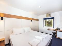 Zimmerbild 8