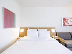 Zimmerbild 7