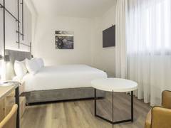 Zimmerbild 7