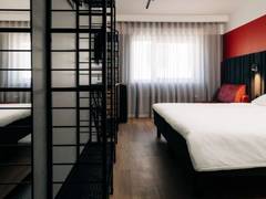 Zimmerbild 8