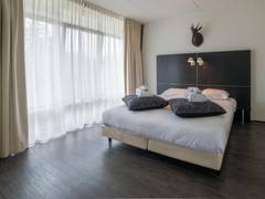 Zimmerbild 9