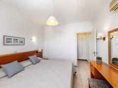 Zimmerbild 8