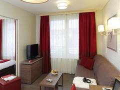 Zimmerbild 23