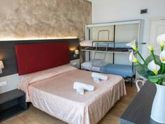 Zimmerbild 12