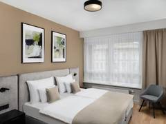 Zimmerbild 6