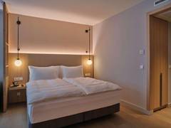 Zimmerbild 14