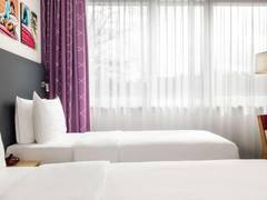 Zimmerbild 11