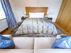 Zimmerbild 8