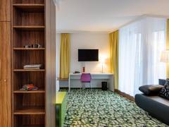 Zimmerbild 8