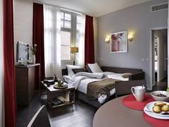 Zimmerbild 8