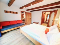 Zimmerbild 8