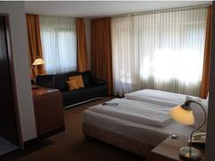 Zimmerbild 15