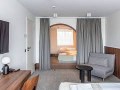 Zimmerbild 32