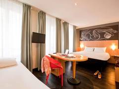Zimmerbild 6