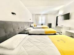 Zimmerbild 8