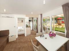 Zimmerbild 13
