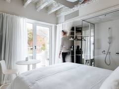 Zimmerbild 11