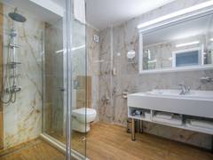 Zimmerbild 17