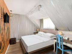 Zimmerbild 8
