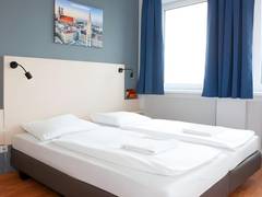 Zimmerbild 13