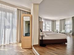 Zimmerbild 6