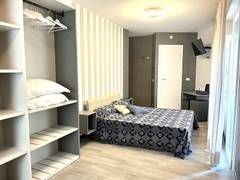 Zimmerbild 6