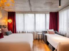 Zimmerbild 6