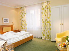 Zimmerbild 4