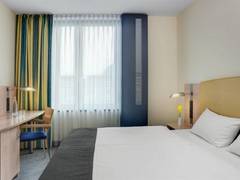Zimmerbild 4