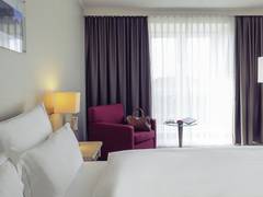 Zimmerbild 12