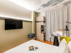 Zimmerbild 6