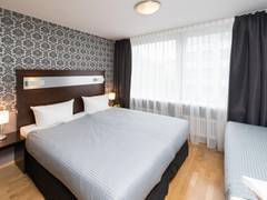 Zimmerbild 5